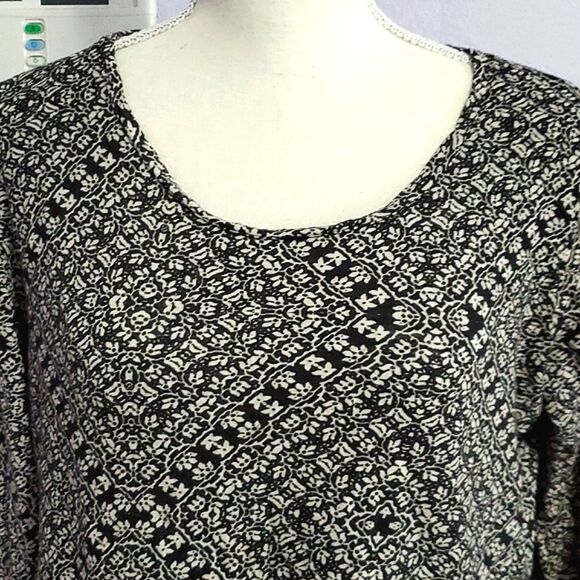 Lucky Brand Boho Paisley Floral Flowy Long Sleeve Modal Blend Knit Top - Picture 2 of 9